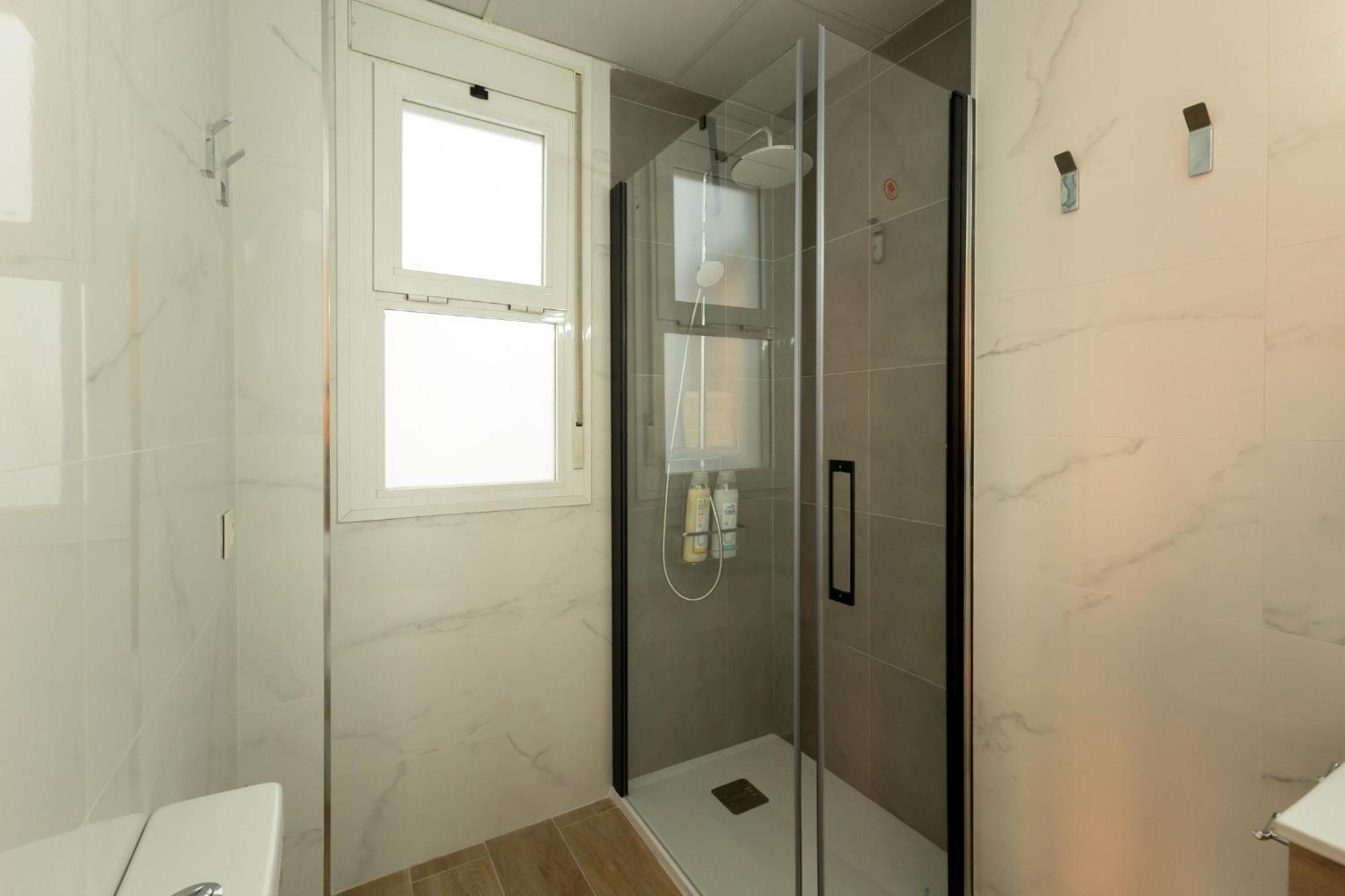 Charming 2 Bedroom Apartment At San Marcos Plaza By Ocityzen Sevilla Eksteriør billede