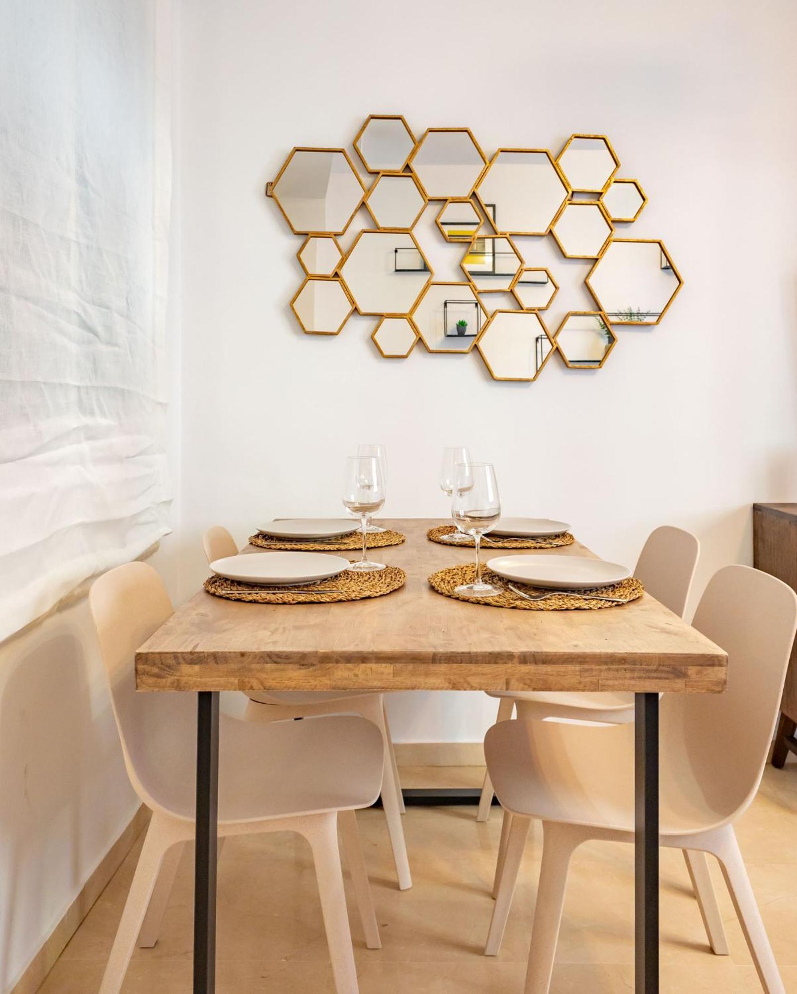 Charming 2 Bedroom Apartment At San Marcos Plaza By Ocityzen Sevilla Eksteriør billede